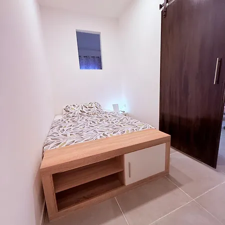 Iker House Lägenhet